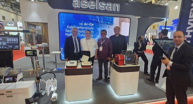 Rektör Özölçer, Türkiye'nin en büyük sağlık fuarına katıldı