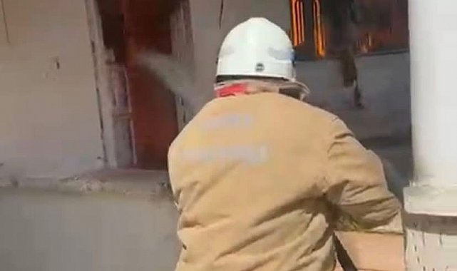 Reyhanlı'da müstakil ev alevlere teslim oldu