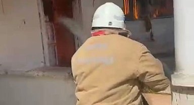 Reyhanlı'da müstakil ev alevlere teslim oldu