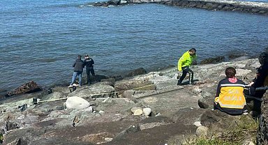 Rize'de kıyıya vuran erkek cesedi bulundu