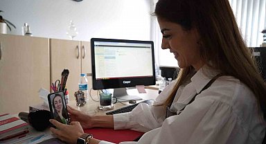 Sağlık çalışanları bu kez hayat kurtarmak için sevdiklerini aradı