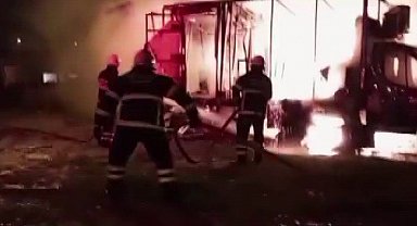 Sağlık ocağı ve kanser tarama aracı yandı