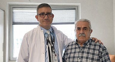 Şah damarındaki darlığa Karotis stent müdahalesi