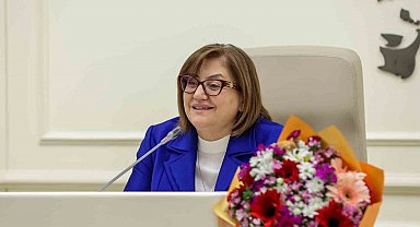 Şahin, başarılı sporcularla bir araya geldi