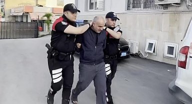 Sahipsiz köpeği sopayla döven şahıs gözaltına alındı