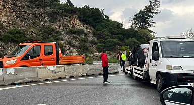Sakar Geçidi'nde kaza: 3 yaralı