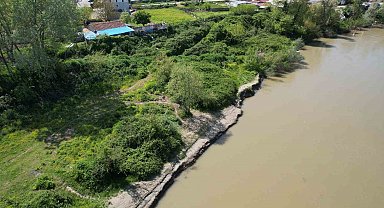 Sakarya'da nehre düşen çocuğu arama çalışmaları bir haftadır sürüyor