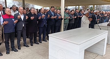 Saldırılarda hayatını kaybedenler için gıyabi cenaze namazı kılındı