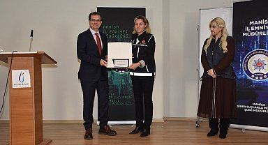 Salihli'de üniversite öğrencilerine siber suçlar ve dolandırıcılık eğitimi