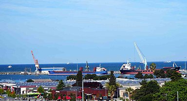 Samsun'da ihracat düştü, ithalat arttı