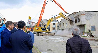 Samsun'da kentsel dönüşümde yıkım başladı