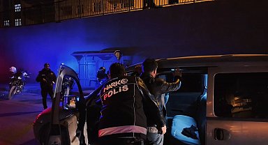 Şanlıurfa'da silah ve uyuşturucu ele geçirildi