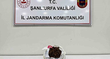 Şanlıurfa'da şüpheli araçta 1 kilo uyuşturucu ele geçirildi: 2 gözaltı