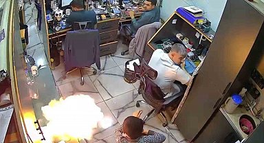 Şarjdaki telefon alev aldı