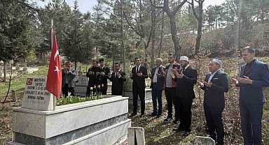 Şehit Polis Memuru Mustafa Yavuz mezarı başında anıldı