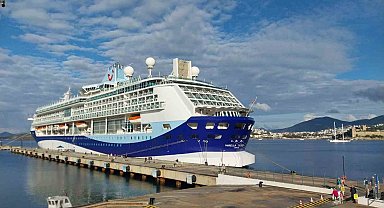 Sezonun ikinci kuruvaziyer gemisi Bodrum'a geldi