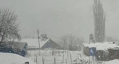 Siirt'te nisan ayında kar sürprizi