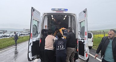 Siirt'te otomobil ile kamyonet çarpıştı: 2 ölü, 3 ağır yaralı