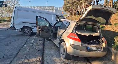 Silivri'de kontrolden çıkan kepçe araçları biçti