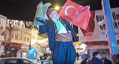 Sınırın sıfır noktasında Dünya Kupası coşkusu: Türk bayrakları dalgalandı