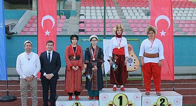 Sinop'ta öğrenciler okçulukta hünerlerini sergiledi