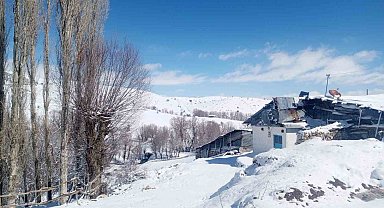 Sivas'a kış geri döndü