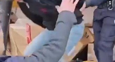 Sivas'ta kamyonette gizlenen 5 kaçak göçmen yakalandı