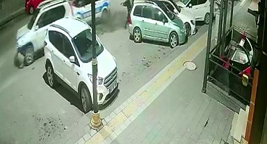 Sivas'ta polisin "dur" ihtarına uymayan sürücü, ortalığı savaş alanına çevirdi