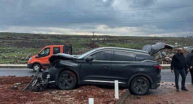Siverek'te iki otomobil çarpıştı: 8 yaralı