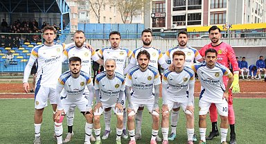 Söğütspor kendi evinde fırsatı kaçırdı