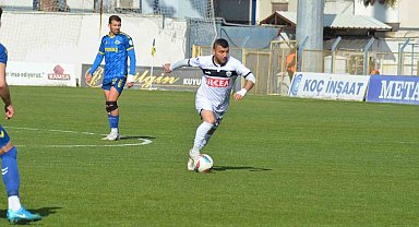 Sökeli futbolcu Taşdemir, yeşil sahalara veda etti