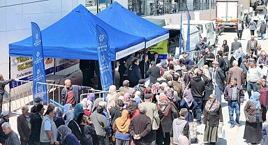 Sultanhisar ve Buharkent'te binlerce fide vatandaşlarla buluştu