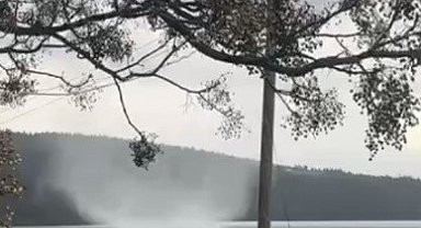 Sumbas'ta baraj üzerinde oluşan hortum kameraya yansıdı