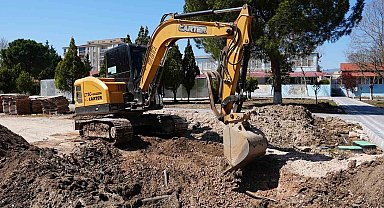 Susurluk'ta Atatürk Parkı yenileniyor