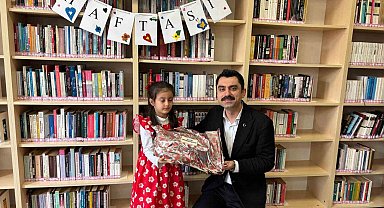 Susuz'da Kütüphane Haftası coşkusu: "İyileştiren Kütüphane" temasıyla anlamlı program