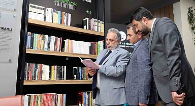 Talas Belediyesi'nden personele 'İyileştiren Kütüphane' hediyesi