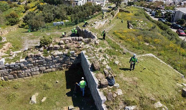 Tarihi surlarda kapsamlı temizlik çalışması