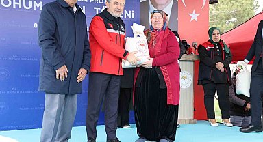 Tarım ve Orman Bakanı Yumaklı: "117 ülkeye memleketin tohumlar ihraç edildi, İsrail'den tohum ithalatı söz konusu değildir"