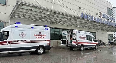 Tarsus'ta 3 öğrenci çiğ köfteden zehirlendi