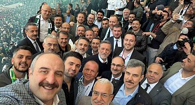 TBMM Komisyon Başkanı Mustafa Varank, Bursa protokolüyle şampiyonluğu kutladı