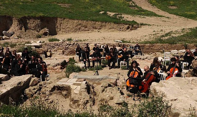 Tekirdağ'da Perinthos Tiyatrosu 2 bin yıl sonra yeniden sanatla buluştu