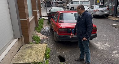 Tekirdağ'ın Çorlu ilçesinde sokakta fareler cirit atıyor