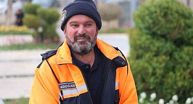 Temizlik işçisinden örnek davranış: 150 bin TL'lik altını sahibine ulaştırdı