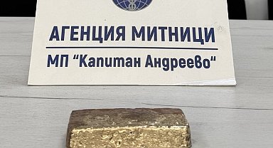 Tırın direksiyonuna gizlenen külçe altın komşuya takıldı