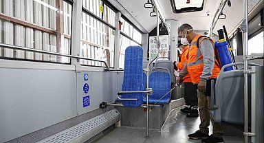 Toplu ulaşım araçları temizlenerek sefere hazırlanıyor