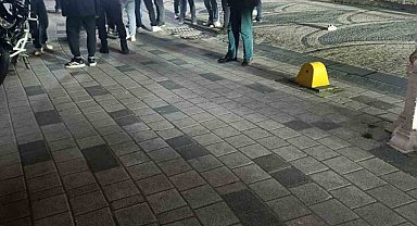 Trafiğe kapalı caddede motosiklet çocuğa çarptı