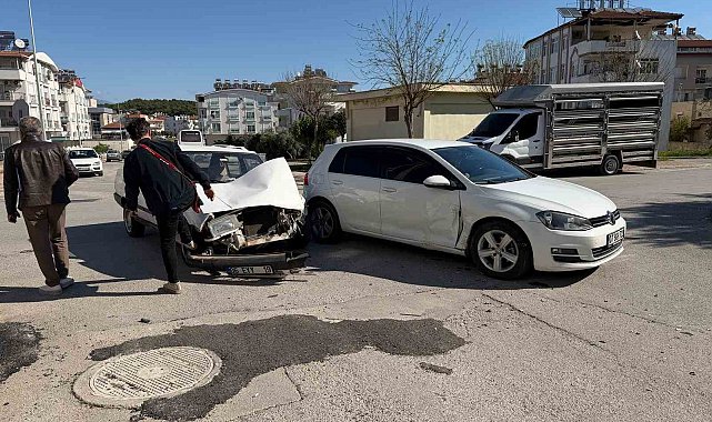 Trafik kazası ucuz atlatıldı, ehliyetini yenilemeyen sürücüye ceza yağdı