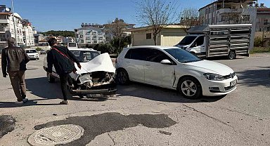 Trafik kazası ucuz atlatıldı, ehliyetini yenilemeyen sürücüye ceza yağdı