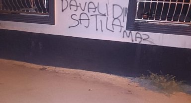 Trafikte başlayan tartışmayla şehit ailesine musallat oldular: Göç eden aileden 100 deve diyet istediler