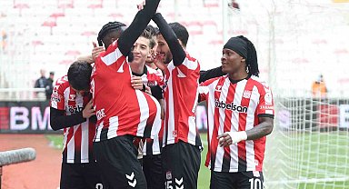 Trendyol 1. Lig: Özbelsan Sivasspor: 2 - Iğdır FK: 1